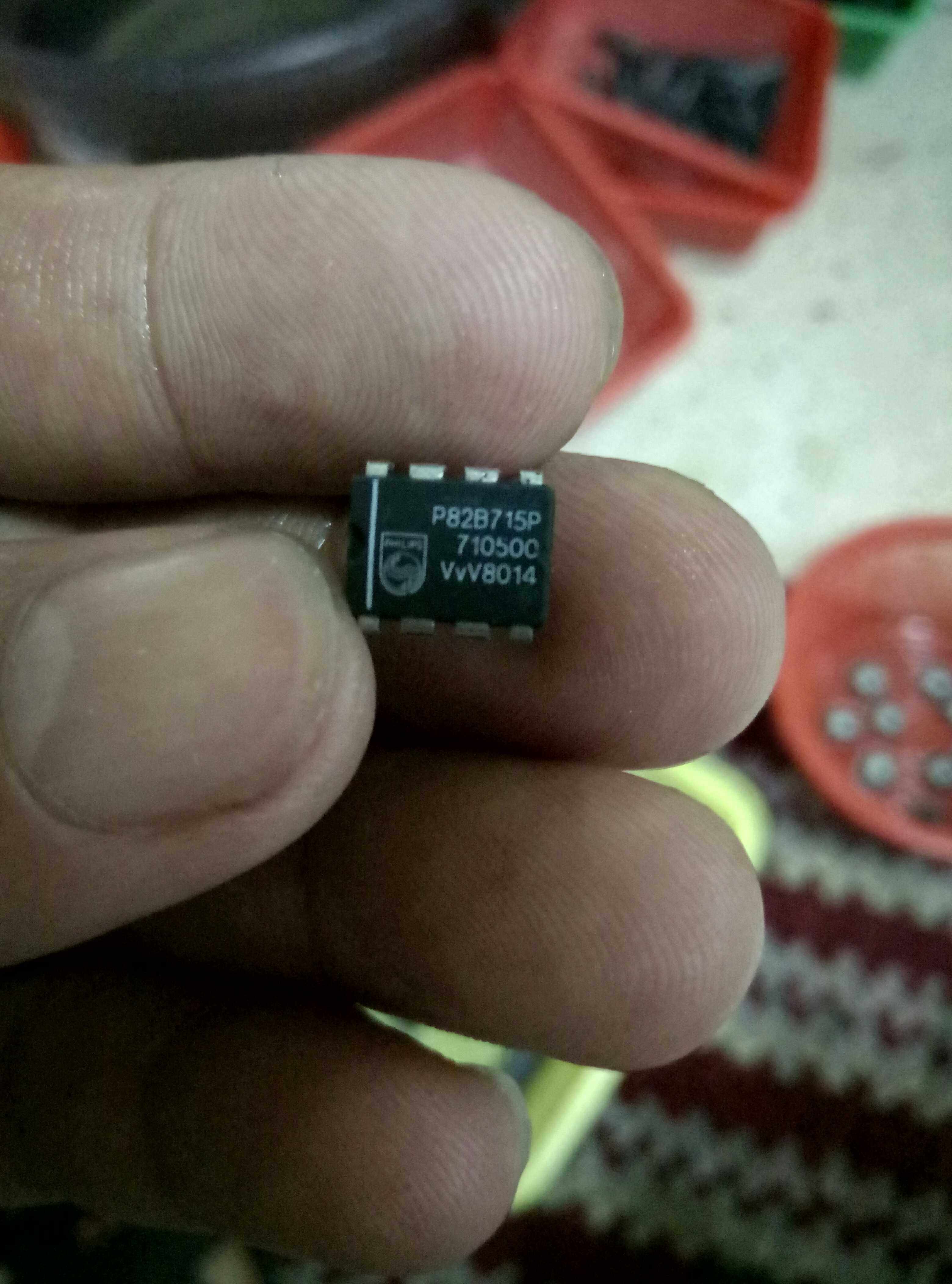 P82B715P brand new original