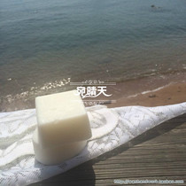 (5 yuan) Family soap into flakes detergency strong cold handmade soap dishwashing laundry washing bottle 90 grams