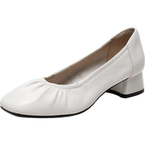 Bata – chaussures de grand-mère pour femmes escarpins polyvalents en peau de mouton à talon moyen et épais à semelle souple nouvelle collection printemps 2023 AMK02CQ2