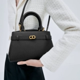 CHARLES&KEITH Летняя женская сумка CK2-50160102 с металлической пряжкой, портативная сумка Kelly, свадебная сумка для женщин