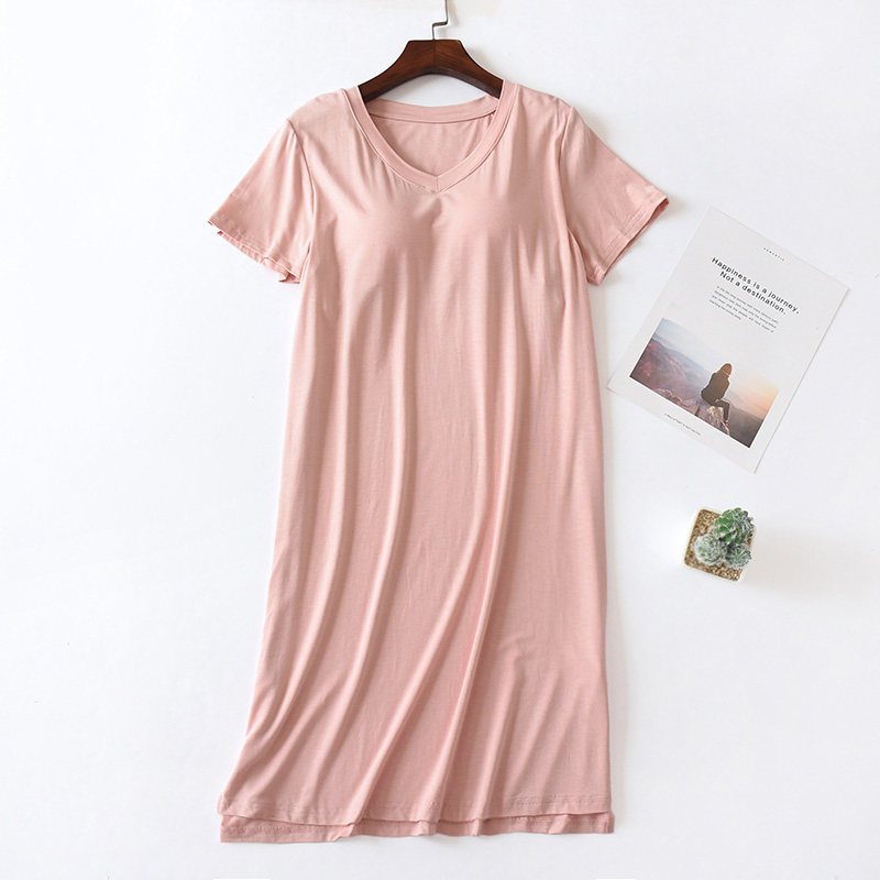 Model sleepy dress with chest sleeping dress in spring and summer without wearing a bra hanger dress