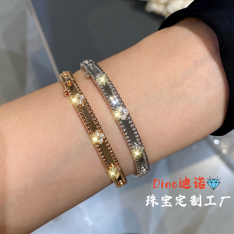 High-End Jewelry 18K Gold White Gold Rose Gold Narrow Version Kaleidoscope Full Diamond Four-Leaf Clover Wide Version Bracelet for Women High-End Jewelry 18K Gold White Gold Rose Gold Narrow Version Kaleidoscope Full Diamond Four-Leaf Clover Wide Version Bracelet for Women