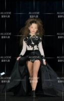 Cô gái cá tính trình diễn trang phục catwalk piano Trang phục trẻ em váy đuôi váy công chúa váy tutu váy đầm trẻ em 13 tuổi