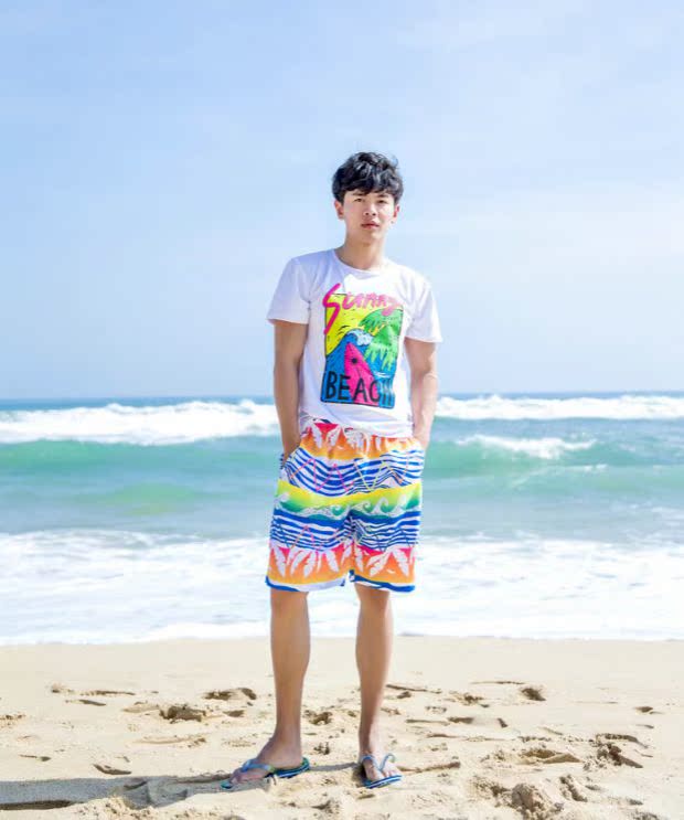 Váy hè 2018 cho những người yêu thích kỳ nghỉ tuần trăng mật set đồ cotton in hoa nam nữ ngắn tay áo thun quần nhanh đi biển - Quần bãi biển 	quần gió đi biển
