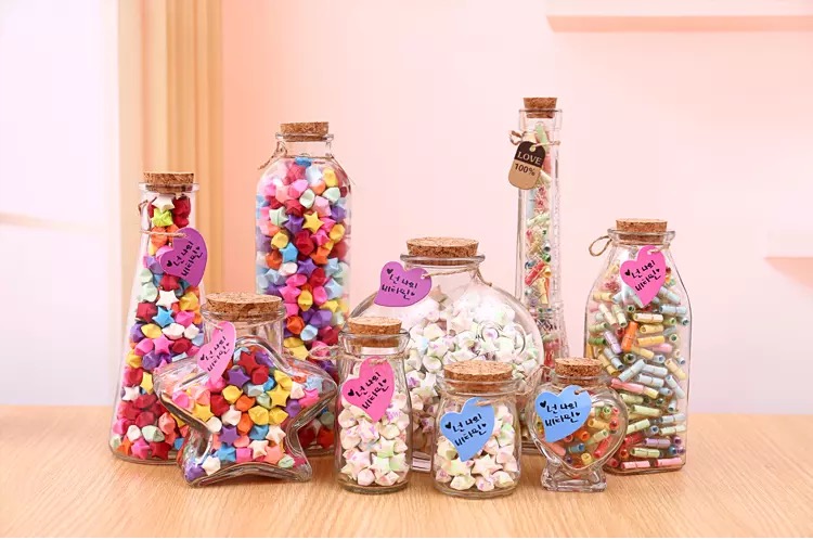 Small cork pudding glass bottle Creative gift bottle Wishing bottle Drift bottle Lucky Star bottle Happy candy decorative bottle