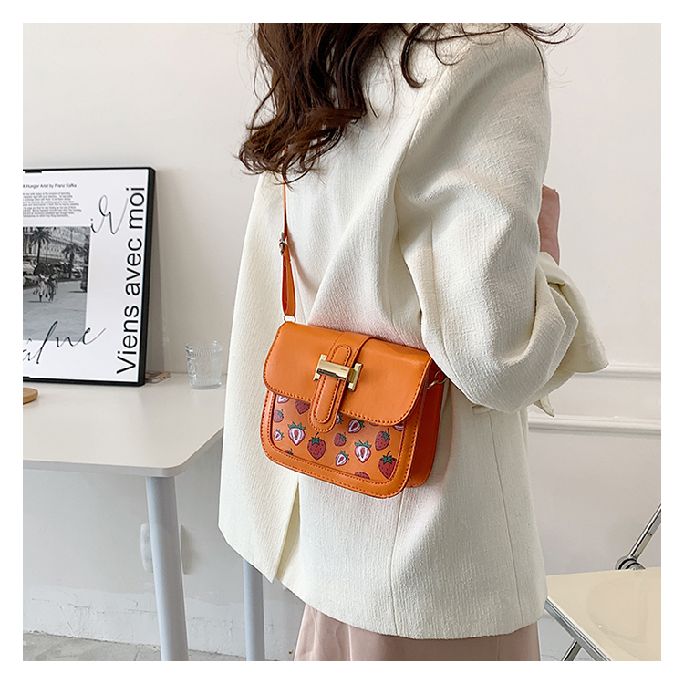Women's Small Pu Leather Fruit Strawberry Cute Streetwear Square Magnetic Buckle Shoulder Bag display picture 14
