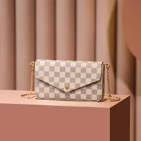 Розовая подарочная коробка, упаковка