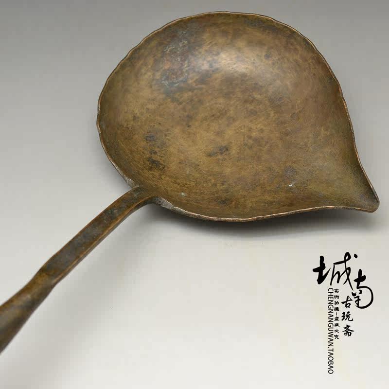 Republic of China old brass pouring bucket spoon cooking sauce old objects folk collection kitchen utensils casting tools antique antiques