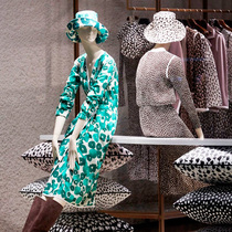 Fashion Model Props Womens Full-body Clothing Shop Window Personality Womens Fashion Models Show Shelves Upscale Fake People Sit Models