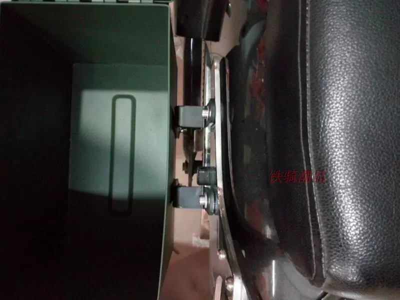 Xe máy retro sửa đổi hộp sắt bên hộp nhíp bên hộp kim loại Hộp bên Túi treo Hộp bên trái và bên phải hộp phía sau hộp - Xe máy Rider thiết bị
