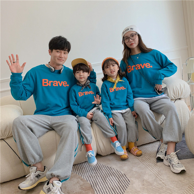 Parent-child sweater 2022 new trendy cool spring and autumn style a family of three mother-child mother-daughter clothing whole family T-shirt pure cotton