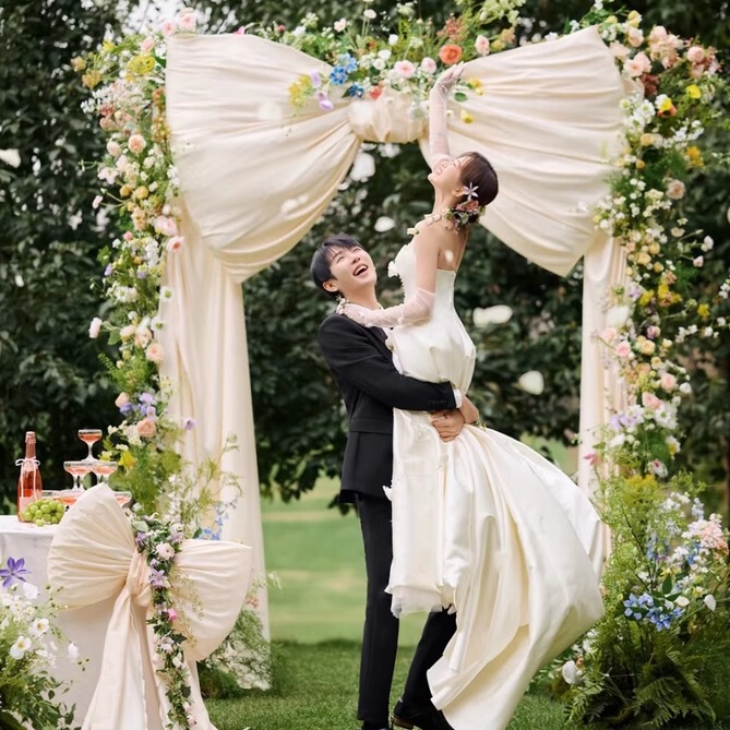 Engagement Bow Arch Photography Props Wedding Dress Shop Destination Photo Shoot Decoration Floral Props