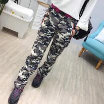 Winter outdoor camouflage stormtrooper pants women waterproof and windproof thickened velvet soft shell pants Slim slim mountaineering pants large size