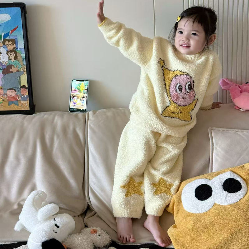 Children's Homewear Set 2025 New Cute Cartoon Star-Themed Half-Velvet Thickened Warm Parent-Child Matching Pajamas