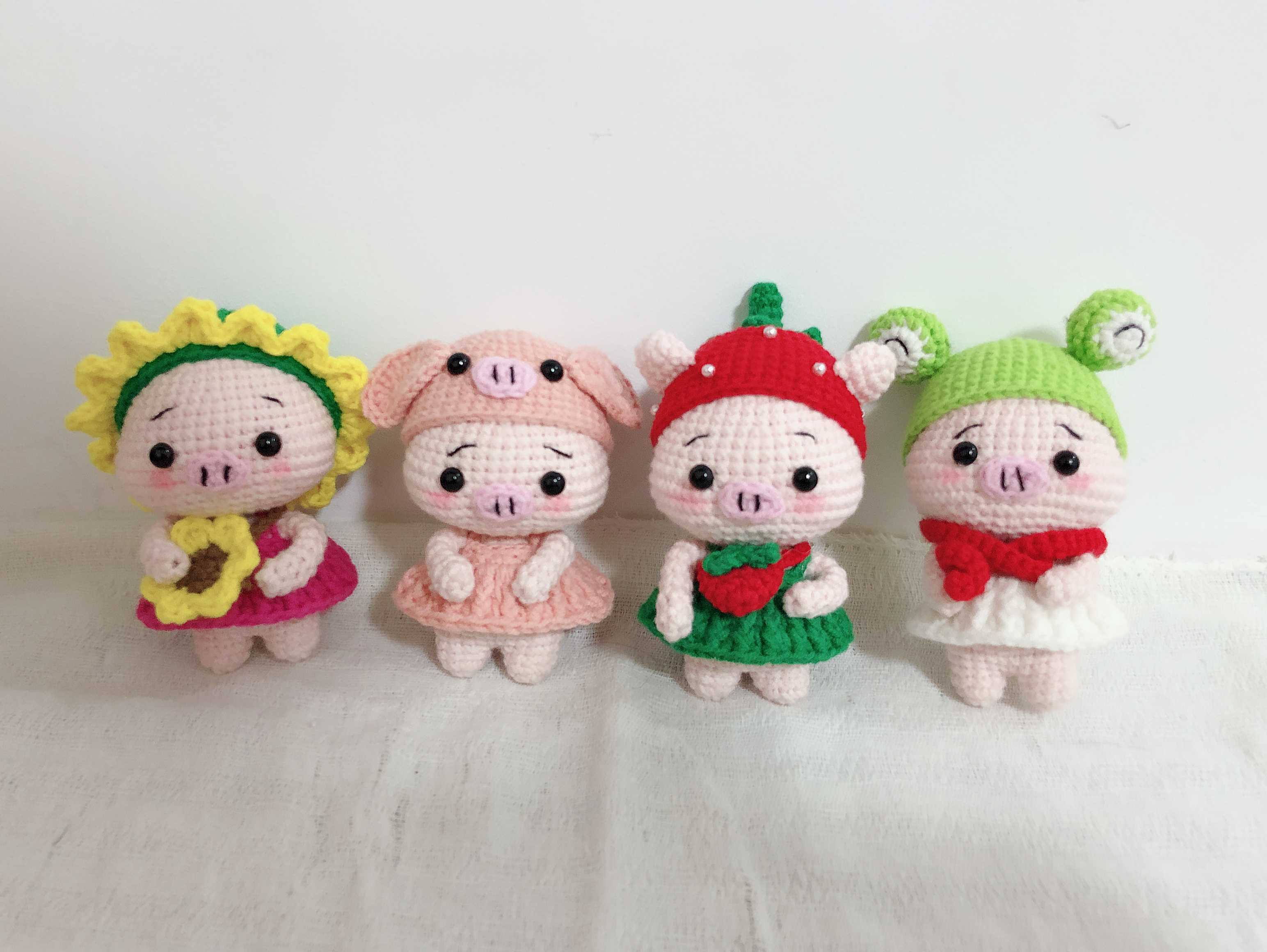 Mango home diy pure handmade crochet crochet cute little cute pig piggy pendant ornament wool doll finished product