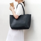 Кожаная вместительная и большая сумка через плечо на одно плечо, воловья кожа, из натуральной кожи