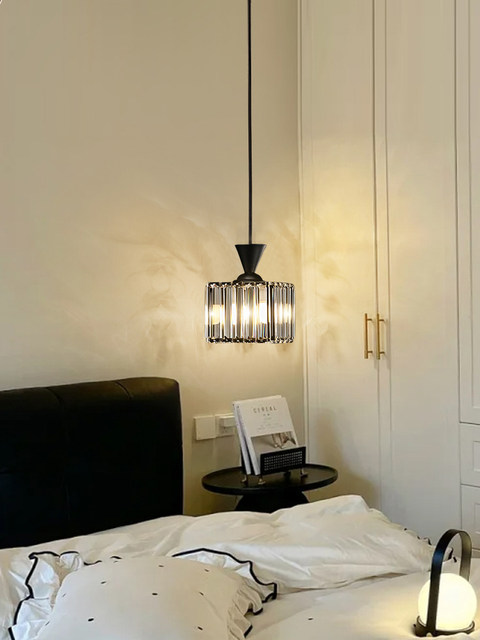 Light luxury style bedroom bedside small chandelier post-modern minimalist bar entrance light room single-head hanging wire crystal lamp