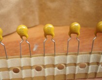  1KV 101 ceramic chip capacitor 100PF ceramic chip brand new imported foot distance 5mm