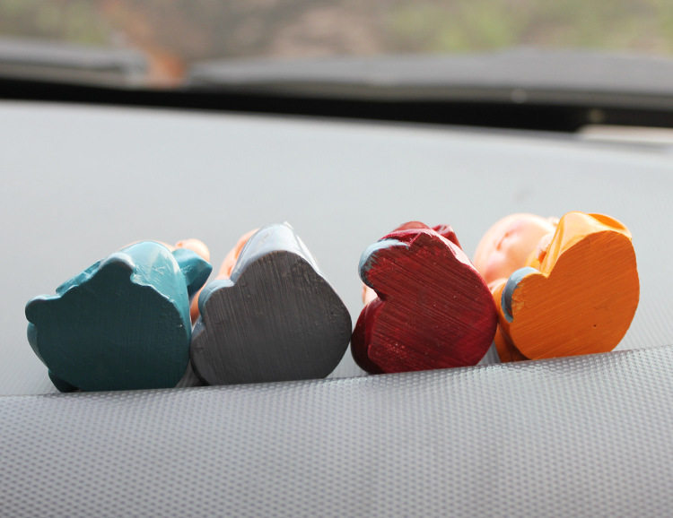 Car ornaments car creative network Red four not small monk cute car decorations high-end car accessories