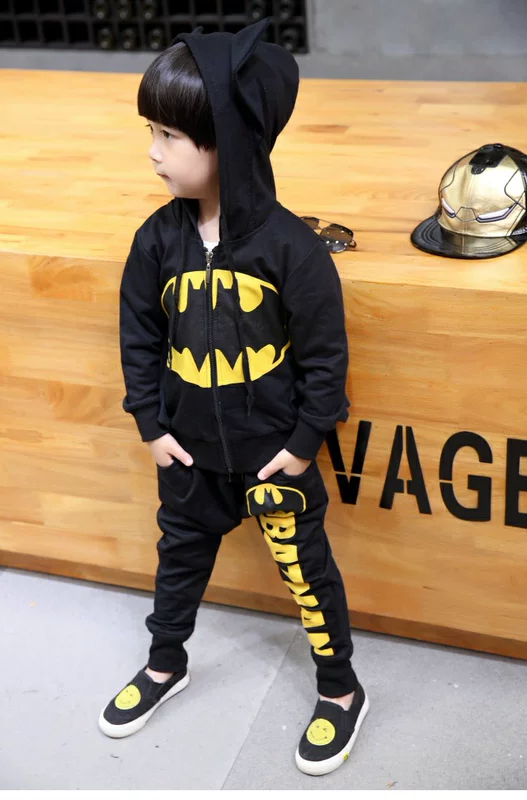 Giáng sinh Quần áo trẻ em Cậu bé Batman Đặt mẫu giáo Trang phục trẻ em Trẻ em Ngày lễ biểu diễn Quần áo