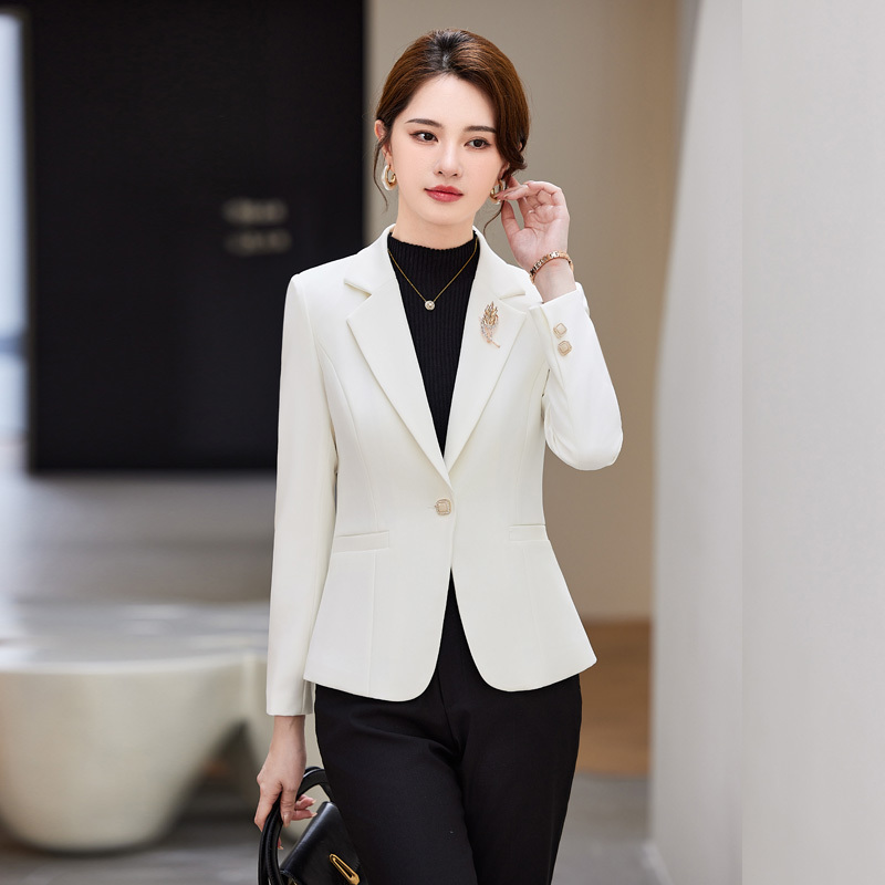 White Blazer for Women, Spring, Autumn, and Winter 2024 New Style, Elegant Goddess Style, Slim Fit, Professional Versatile Small Suit Jacket White Blazer for Women, Spring, Autumn, and Winter 2024 New Style, Elegant Goddess Style, Slim Fit, Professional Versatile Small Suit Jacket