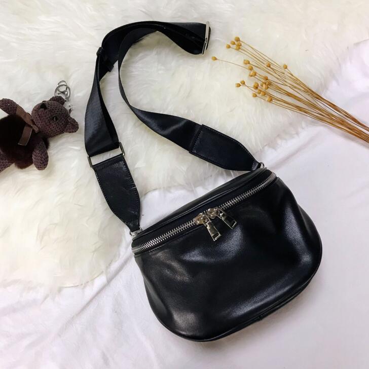 Net red waist bag Axige the same leather chest bag 21 new ins one-shoulder oblique cross cowhide semi-circle saddle bag women