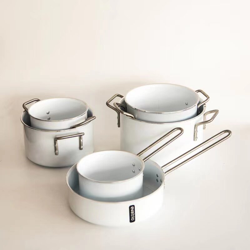 (Please take a serious look at details and options) Foreign trade out of Denmark white EVA coating not stick with single handle double ear soup pan