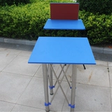 Тренер на настольном теннисе обратно в профессиональный однократный однократный перегородка.