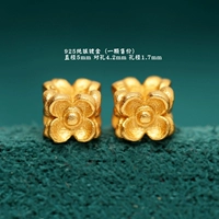 Серебряные, позолоченные бусины-проставки четырехлистного клевера диаметром 5 мм.