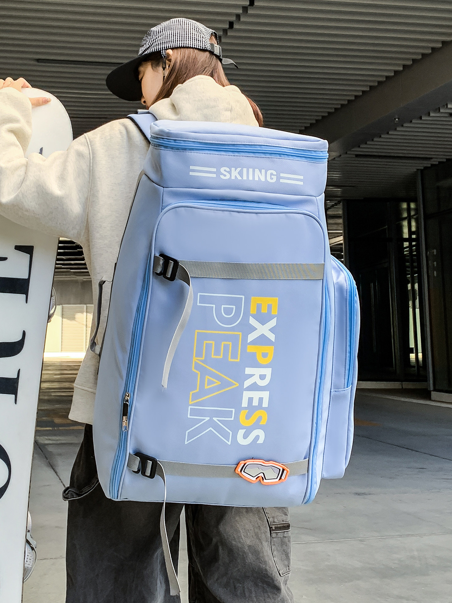 Extra Large Capacity Sports Training Ski Bag Snowshoe Helmet Clothing Storage Bag Travel Bag Men's Backpack Backpack