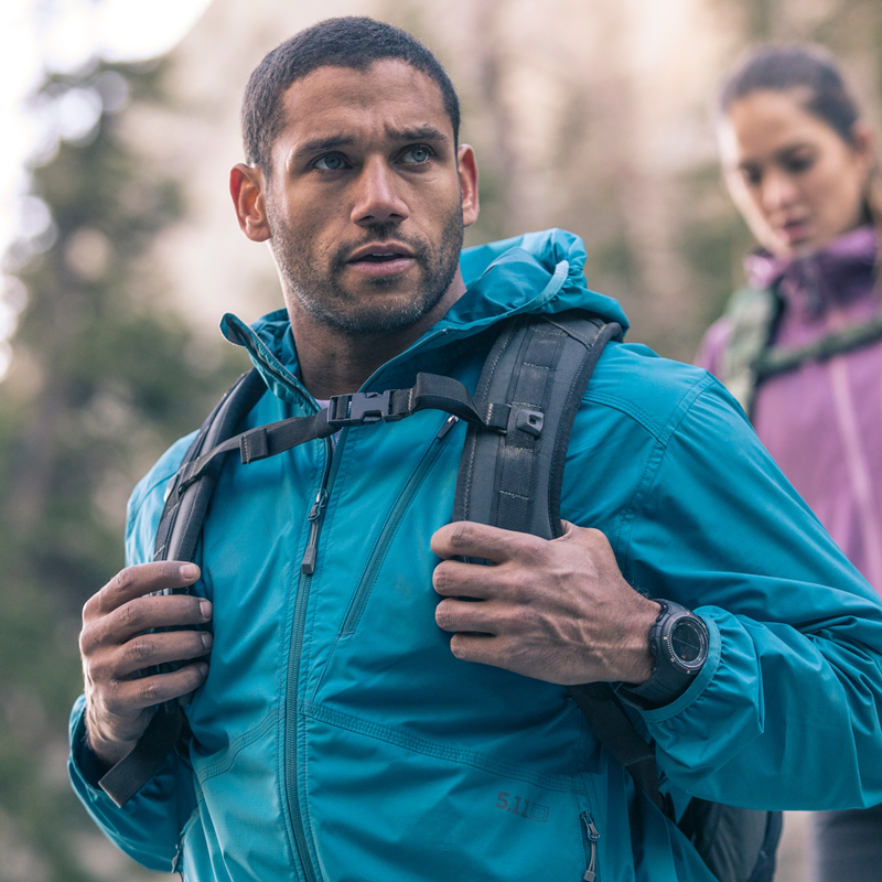 5.11 48339 Cascadia can store a carrying trench coat with a windproof hood jacket for outdoor skin water repellent