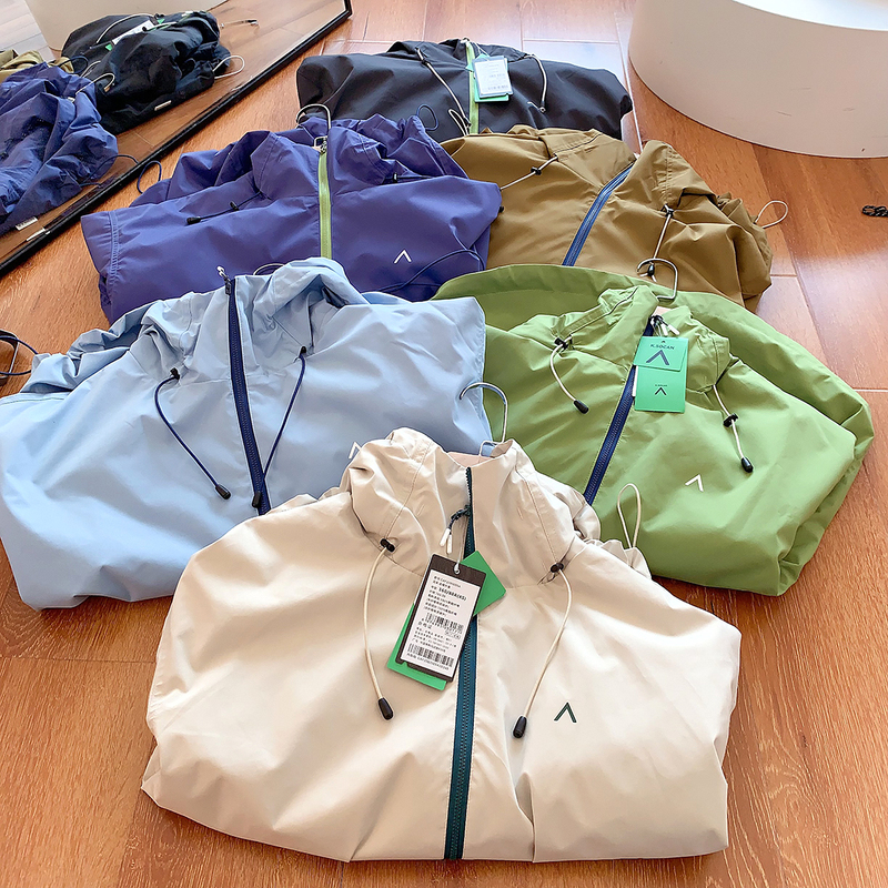 Unisex Urban Outdoor Mountain-Style Water-Repellent and Windproof Hooded Jacket, Softshell Jacket, Coat, Top