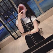 2021 new female French retro Western style Age Black shoulder strap strap jumpsuit two-piece summer