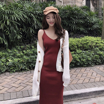 Early autumn 2021 new womens wear waist thin temperament suspender knitted dress dress foreign style two-piece set tide