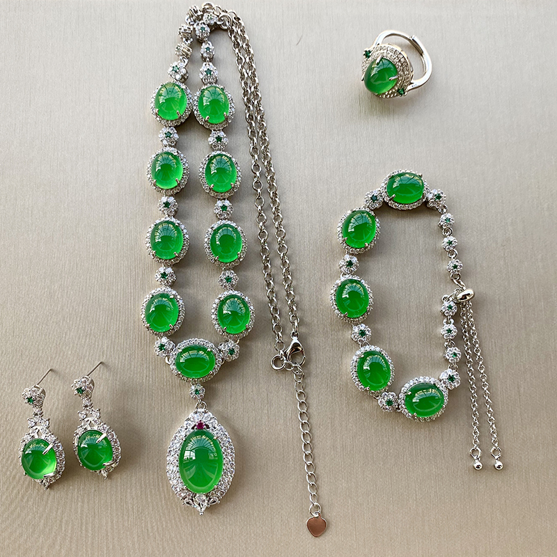 Natural Ice Chalcedony Necklace for Women, Jade-Colored Bracelet, Jade Ring, Inlaid Earrings, Ice Green Agate Set