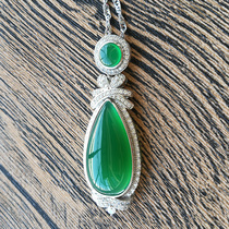 Natural green chalcedony necklace pendant womens jade color agate pendant silver crystal choker son to send mother girlfriend