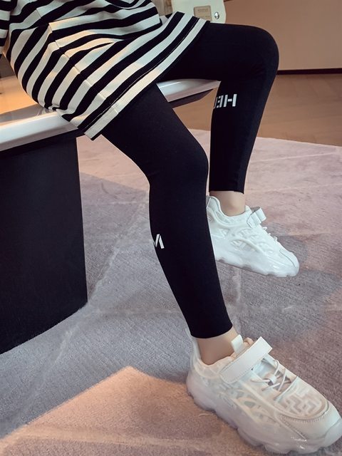 Girls' foreign style elastic shark pants 2022 spring new children's casual leggings baby all-match slim trousers