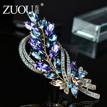 Handmade brooch Womens high-end crystal accessories Vintage atmospheric suit corsage coat pin Girlfriend birthday gift