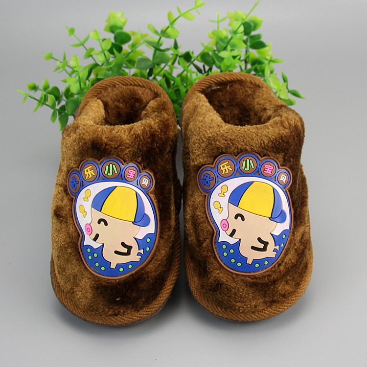 Pantoufles enfants en suède pour hiver - Ref 1020276 Image 57