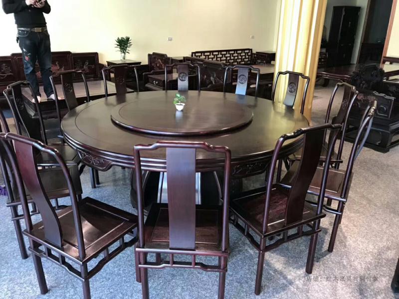 Zambia máu sandal tròn trống bàn tròn bàn tròn gỗ gụ đồ nội thất cổ điển thùy gỗ hồng nhà hàng bàn ăn tròn 2 m - Bộ đồ nội thất ghế sofa đẹp hiện đại giá rẻ