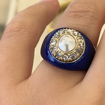 9 4 Antique gold 18k gold mother-of-pearl enamel ring