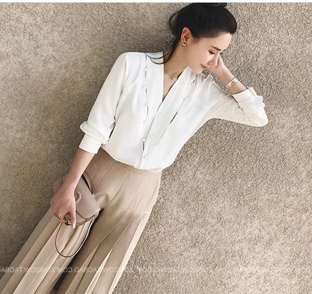 Xuân 2018 mới thời trang Hàn Quốc Hồng Kông hương vị áo sơ mi nữ nhỏ thơm chic áo dài tay trắng nữ thủy triều sơ mi cổ tàu