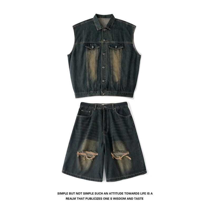American-Style Vintage Sleeveless Denim Vest for Men, Summer Trendy Streetwear, Loose and Versatile, Paired with Five-Point Shorts American-Style Vintage Sleeveless Denim Vest for Men, Summer Trendy Streetwear, Loose and Versatile, Paired with Five-Point Shorts