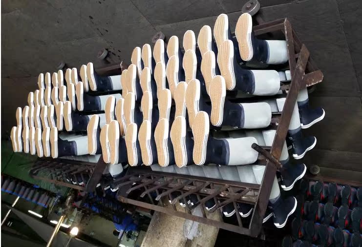Chaussures en caoutchouc - Ref 942259 Image 34