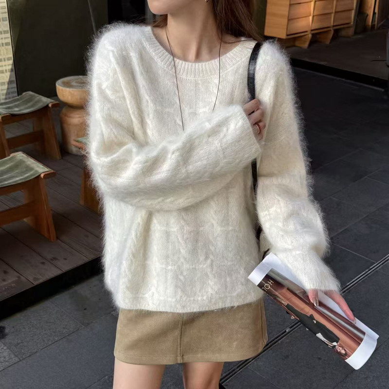 Autumn and Winter Cashmere Brushed Knit Sweater for Women, Loose and Lazy Style, Brushed Pure Wool, Slimming, Soft and Milky Top