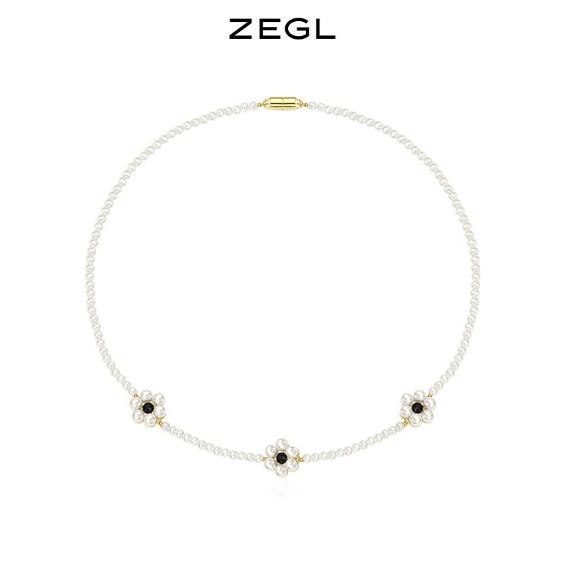 ZEGL designer The Crown French small flower necklace women's sense of luxury light luxury collarbone chain temperament necklace
