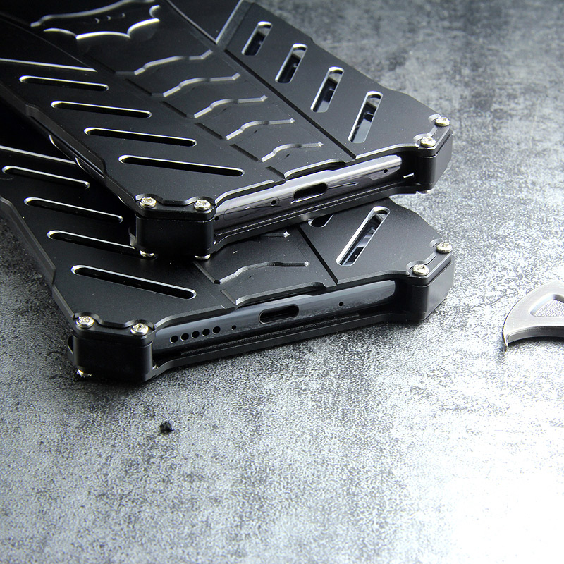 R-Just Batman Shockproof Aluminum Shell Metal Case with Custom Batarang Stent for Huawei Mate 20 Pro & Huawei Mate 20 & Huawei Mate 20 X