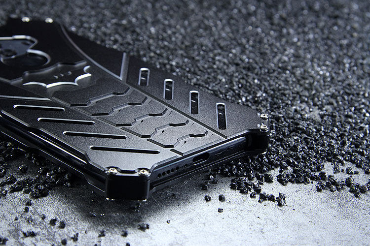 R-Just Batman Shockproof Aluminum Shell Metal Case with Custom Batarang Stent for Huawei Mate 10