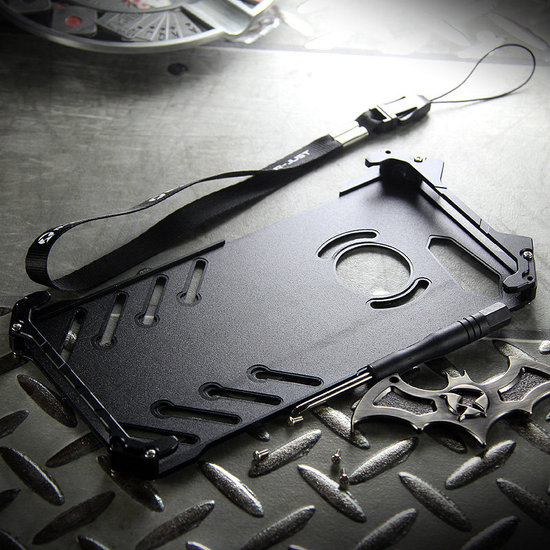 R-Just Batman Shockproof Aluminum Shell Metal Case with Custom Batarang Stent for OPPO R15 & OPPO R15 Dream Mirror Edition