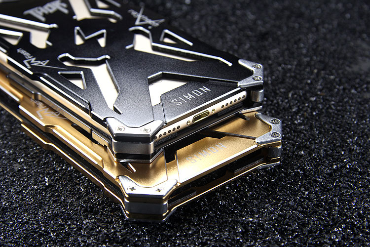 SIMON THOR Aviation Aluminum Alloy Shockproof Armor Metal Case Cover for Apple iPhone  7 Plus & iPhone 7